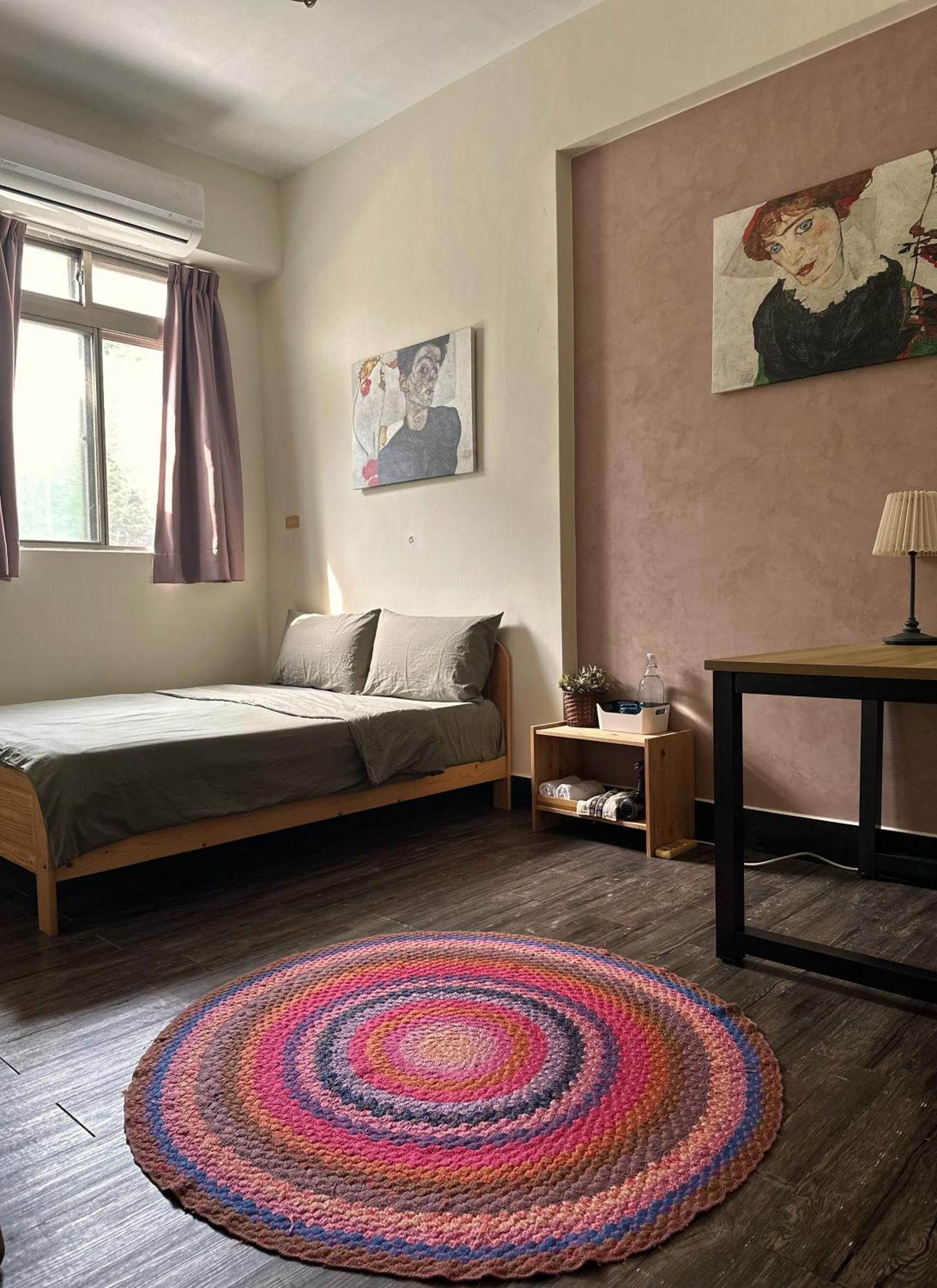 Dulan The Travel Bug Bistro Inn Donghe Zewnętrze zdjęcie