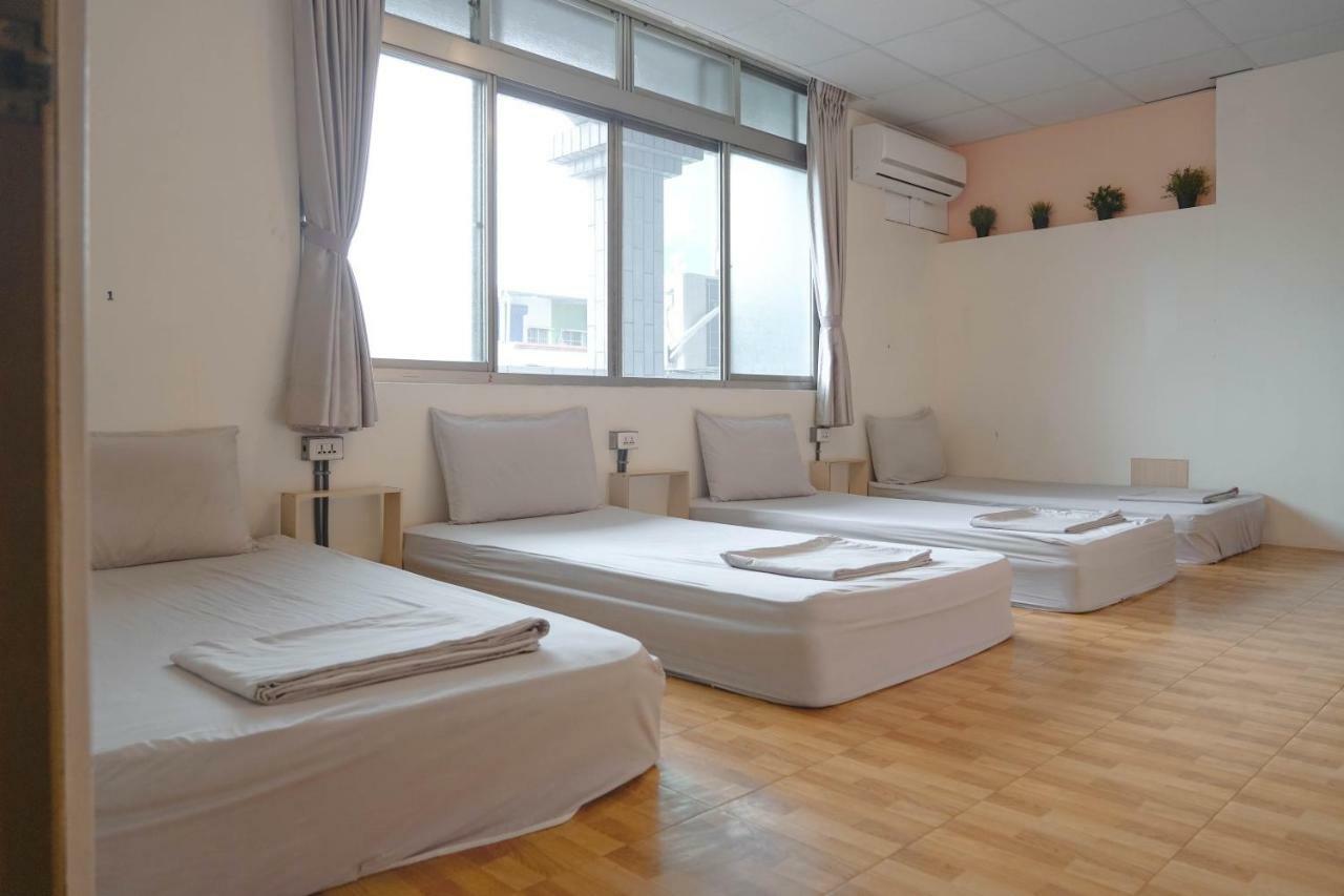 Dulan The Travel Bug Bistro Inn Donghe Zewnętrze zdjęcie