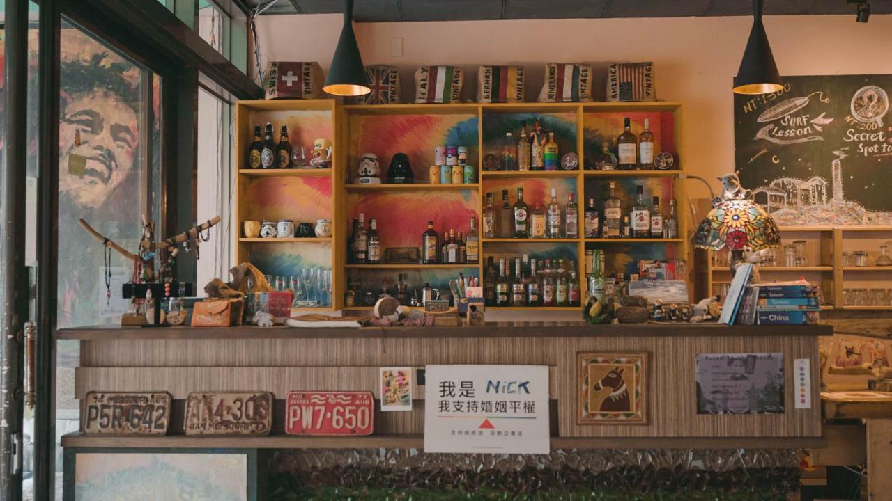 Dulan The Travel Bug Bistro Inn Donghe Zewnętrze zdjęcie